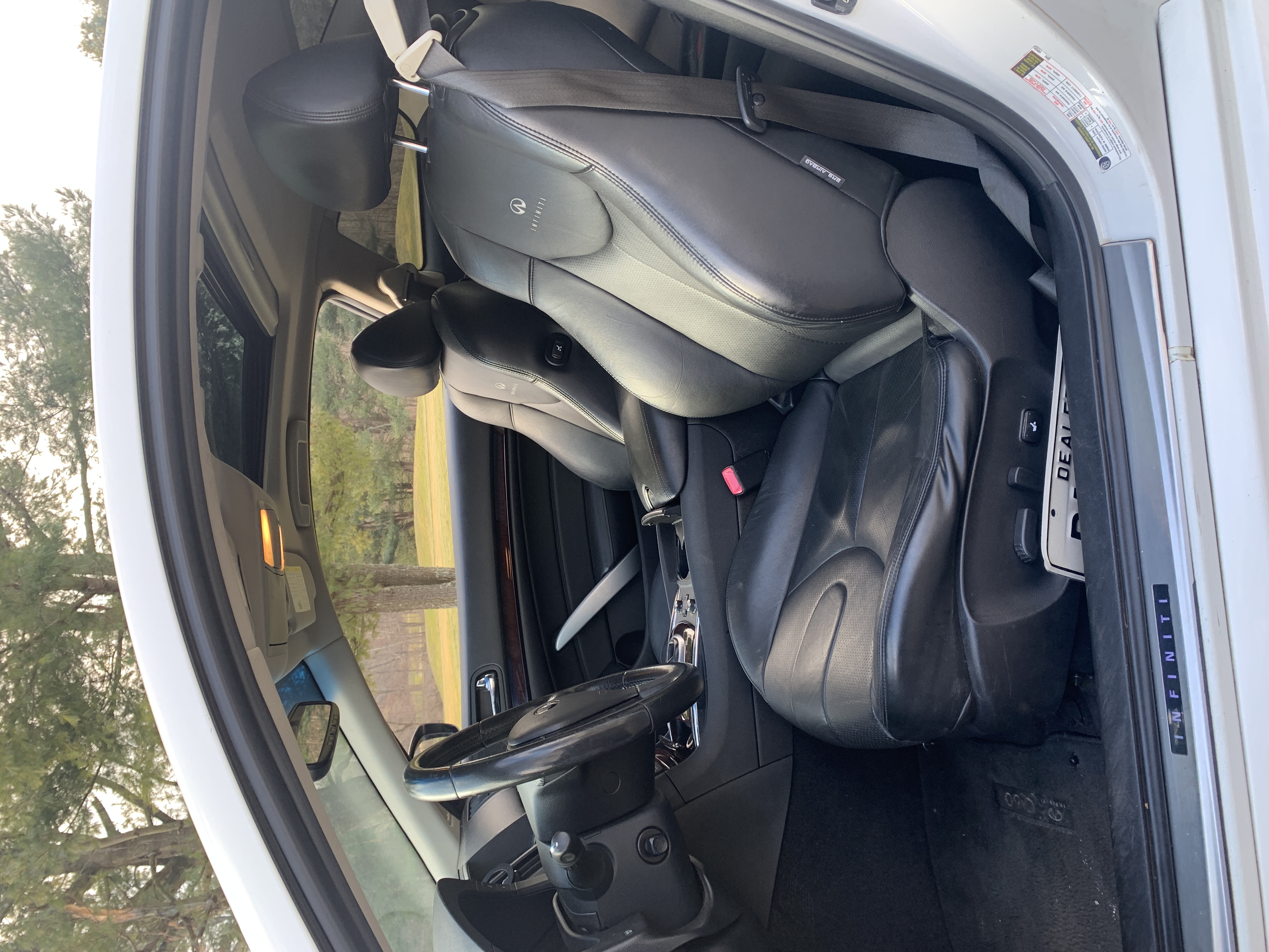 2014 Infiniti Coupe Q60 3.7 AWD 133K 330HP LOADED Excellent Condition SPORT TRIM -  Modern Tech - Serious VQ Power — photo 17